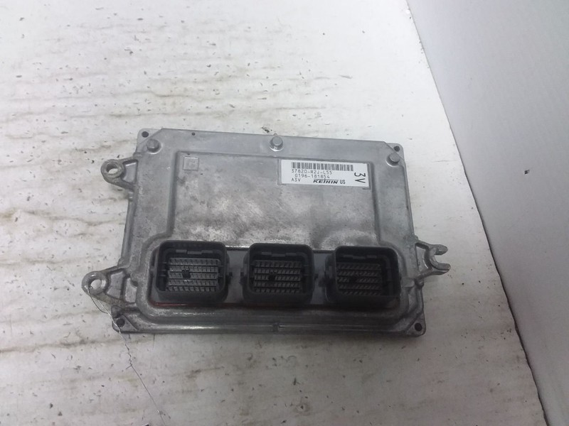 Engine ECM Electronic Control Module Gasoline 1.8L LX Fits 14-15 CIVIC 1768252