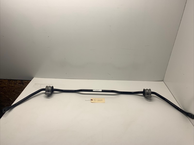 17-22 Tesla Model 3 Rear Stabilizer Sway Bar 1044485-00 N-3507 S11