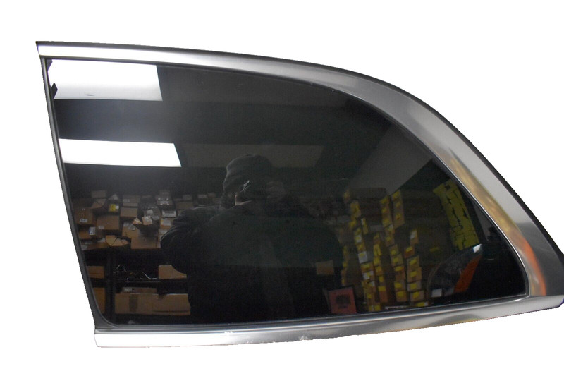 2020 MERCEDES BENZ LEFT SIDE WINDOW TRIM FACTORY OEM