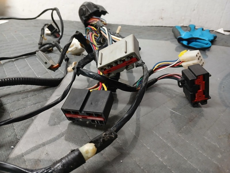 1998Taurus Left Front Door Wiring Harness
