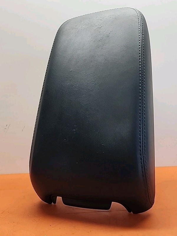 2019 - 2023 DODGE CHARGER FRONT CENTER CONSOLE ARMREST COVER LID OEM BLACK SEDAN