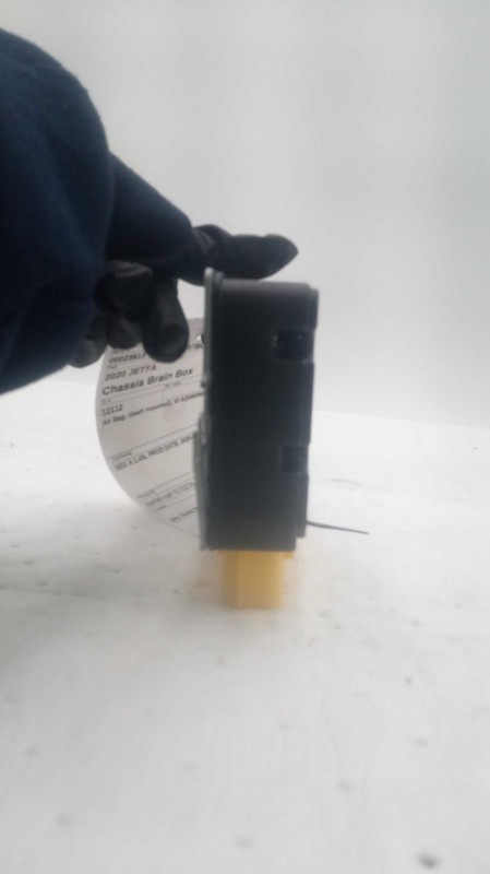 Used Air Bag Module fits: 2020 Volkswagen Jetta Air Bag dash LH mounted Grade A