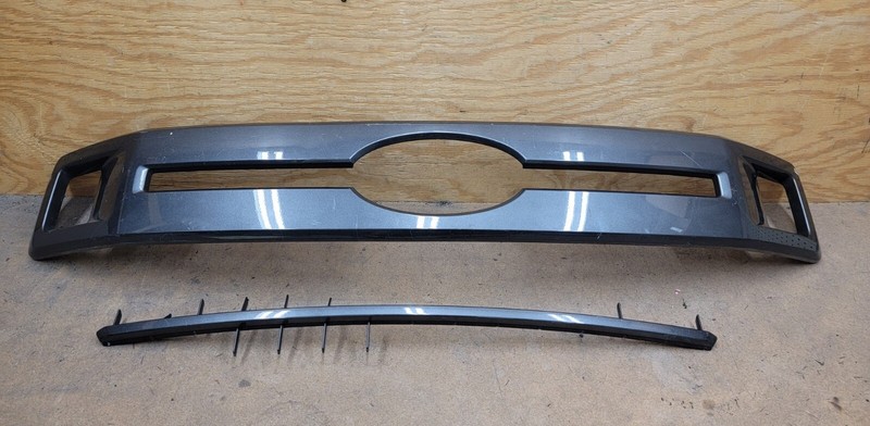 2018 2019 2020 FORD F-150 F150 XLT HORIZONTAL BAR GRILLE TRIM OEM JL348200DAW