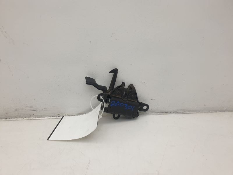 06-10 TOYOTA SIENNA HOOD LATCH