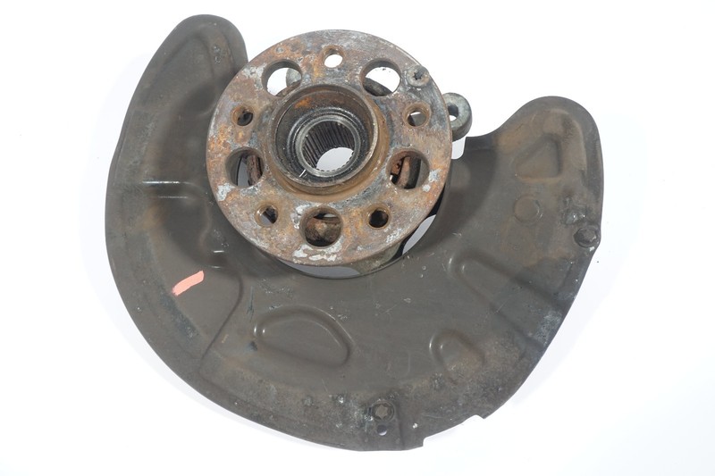 2010 - 2013 MERCEDES BENZ E350 W212 FRONT LEFT DRVIER SIDE HUB SPINDLE OEM