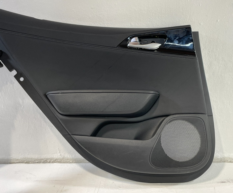 2022-2023 KIA STINGER REAR LEFT DRIVER SIDE INTERIOR DOOR TRIM PANEL # 99672