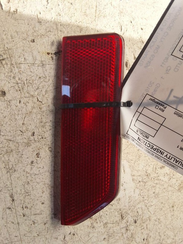 Passenger Tail Light Denali Bumper Mounted Fits 16-17 TERRAIN 3439068
