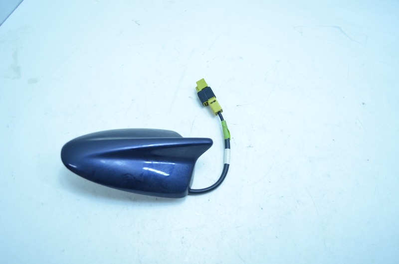 14-18 MAZDA 3 FRONT UPPER ROOF RADIO GPS FIN SHARK ANTENNA OEM