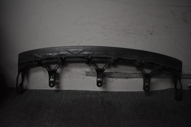 2019-2020 PORSCHE MACAN BASE CROSS MEMBER PLATE FACTORY OEM