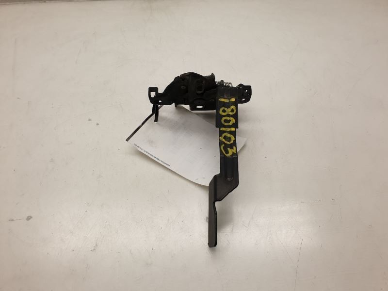 13-14 TOYOTA RAV4 HOOD LATCH