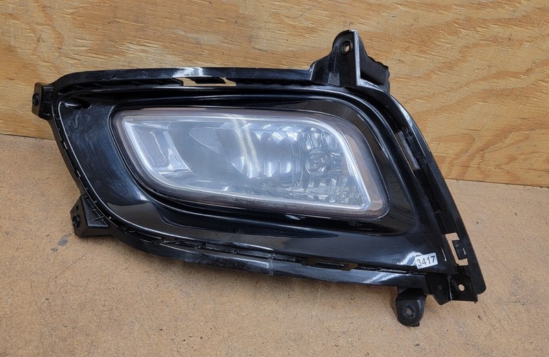 2014 2015 Kia Optima EX LX Front Bumper FogLight Right RH Side W/Bezel OEM