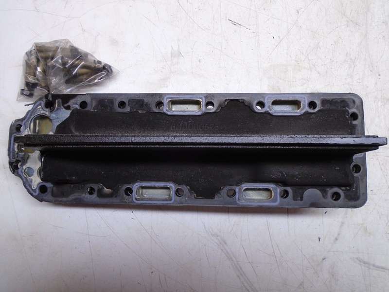 Q3 Mercury Exhaust Divider Plate Assy'135-150-175-200 hp 828343A05 8M0000623