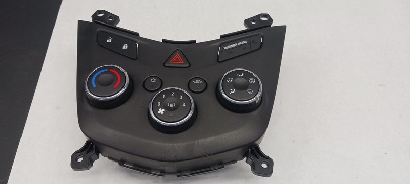 17-'20 CHEVROLET SONIC Heat AC Controller OEM 1 Year Warranty!