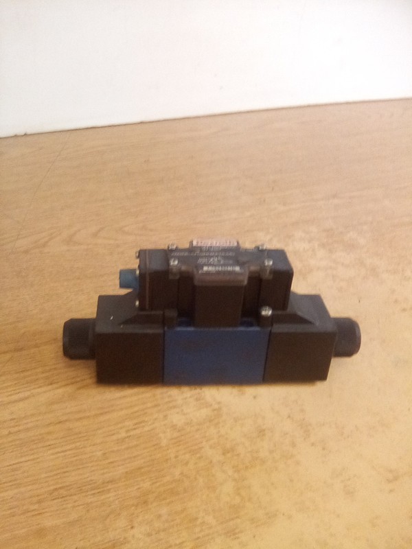 Rexroth 4WE6D61/OFEG24N9DK24L2/62 Hydraulic Solenoid Valve