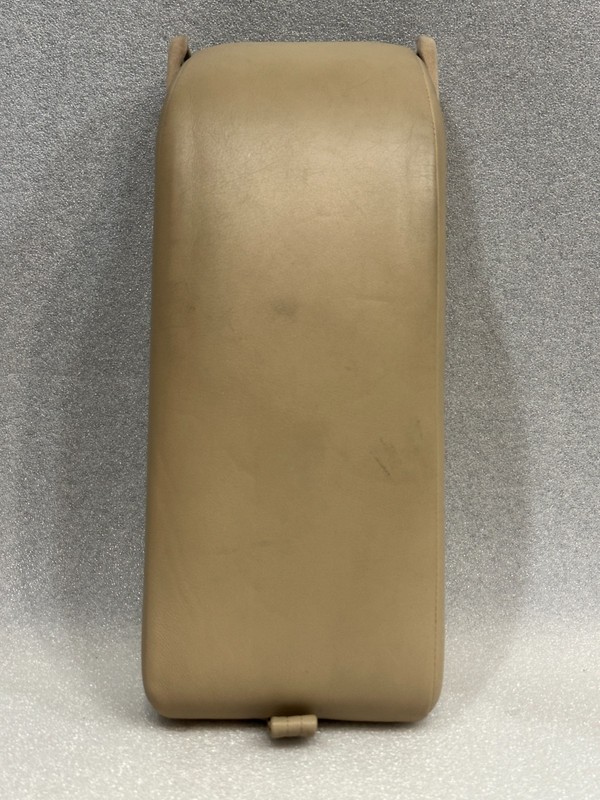 1990 1991 1992 1993 1994 LEXUS LS400 REAR SEAT CONSOLE ARM REST TAN