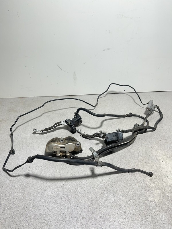 2006 Suzuki Burgman AN400 Front Rear Master Cylinder Front Caliper Assembly OEM