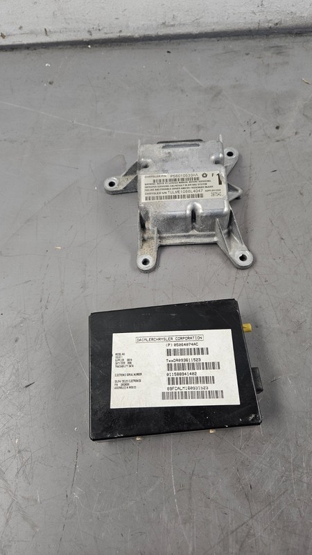 2006 Jeep Wrangler TJ LJ Rubicon 4x4 Body Control Modules #8672 B3