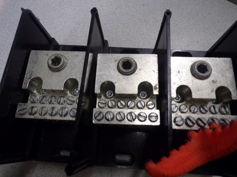 Gould 68153 Fuse Block 3-Pole 600V *FREE SHIPPING*