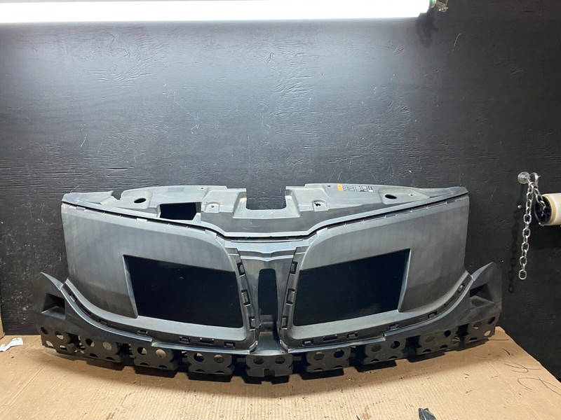 2013 to 2016 Lincoln MKT Grill Grille Support Panel i7820 OEM DG1