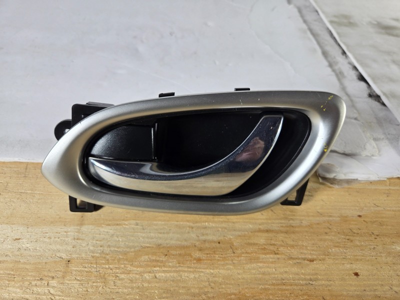 2013-2019 Nissan Sentra Left Front Door Interior Handle 80671-3SG0C OEM 15256