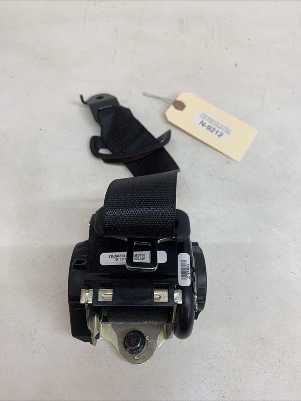 17- 22 TESLA MODEL 3 REAR LEFT OR RIGHT SEAT BELT RETRACTOR 108128101 9212 B70