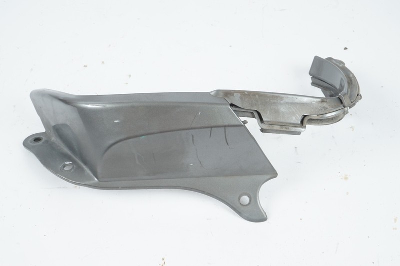 2003-2008 BMW Z4 E85 LEFT DRIVER SIDE REAR TAIL LIGHT TRIM PANELOEM