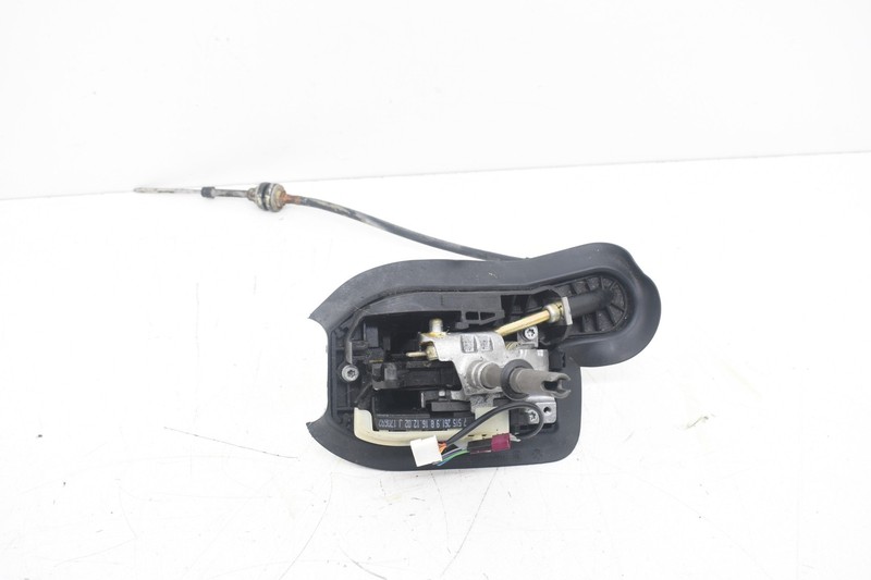 2003 BMW E46 Transmission Gear Shift Shifter Selector Assembly OEM KW90