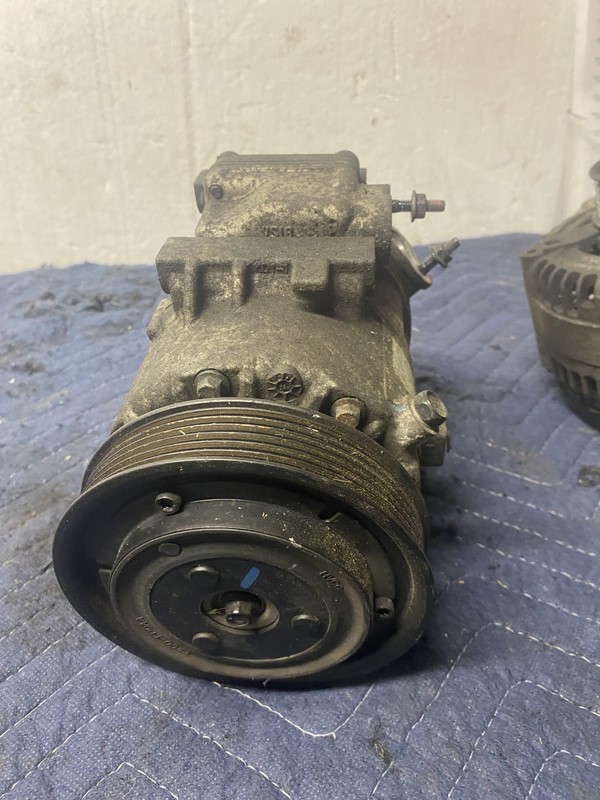 2017 Kia Sorento LX A/C Compressor OEM