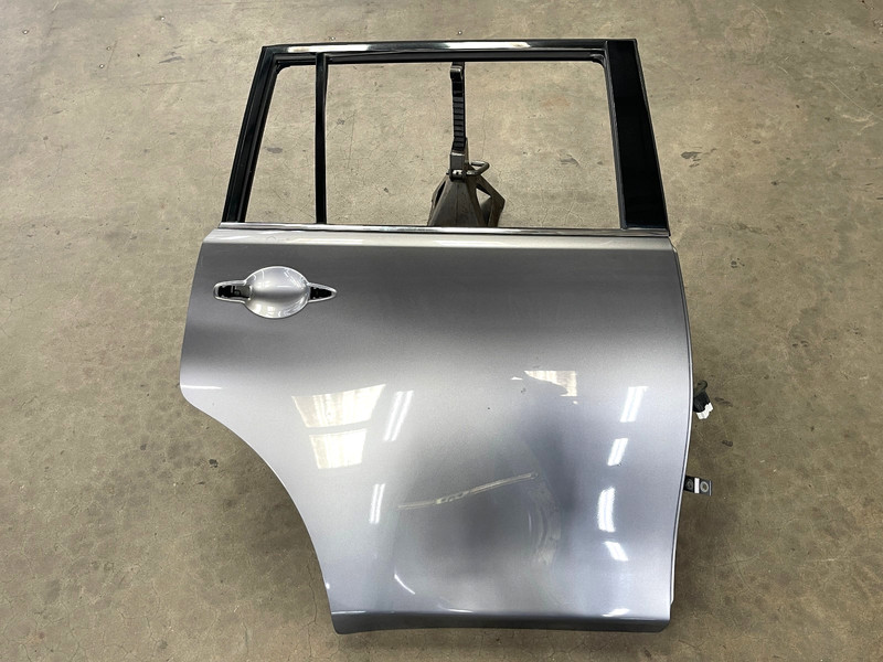 ⭐2011-2017 INFINITI QX80 REAR RIGHT SIDE DOOR SHELL COVER PANEL ASY OEM LOT2628