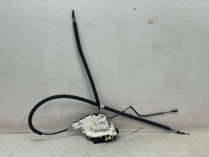 17 18 Maserati Levante Front Left Driver Side Door Lock Actuator 1442 OEM