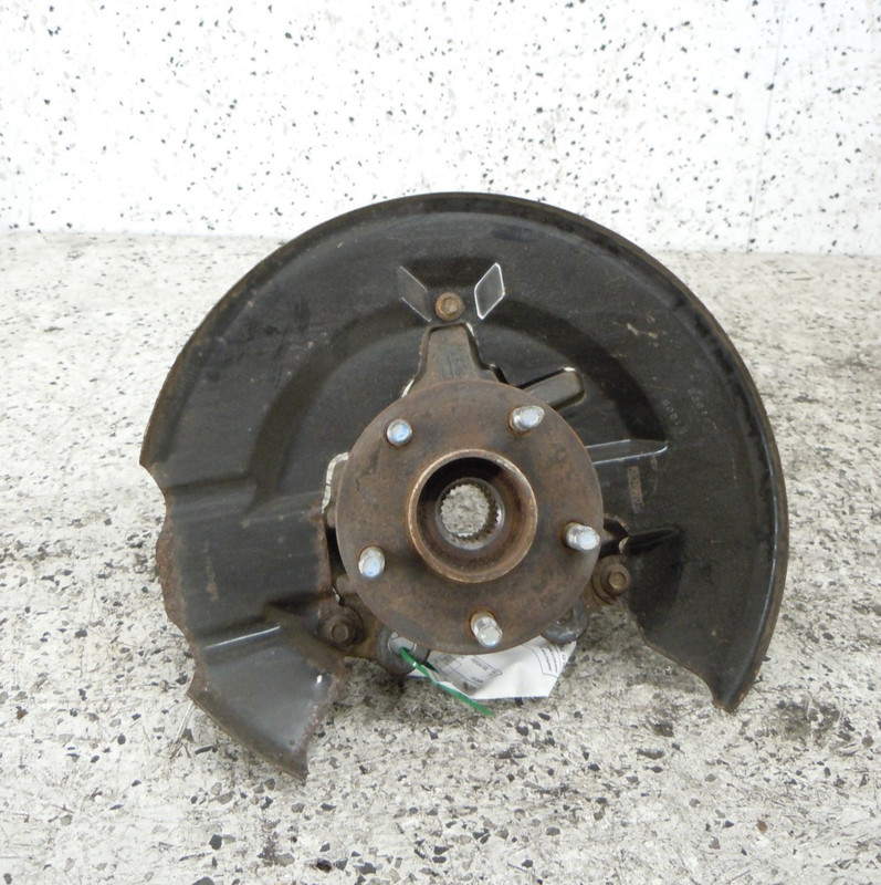 2015-2019 Lincoln MKC Front Spindle Knuckle Hub Passenger Right RH OEM