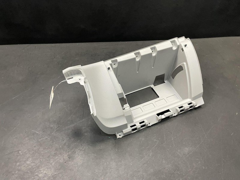 Glove Box Housing 2020 GMC Acadia 84504777 2017 2018 2019 2021 2022 2023 X