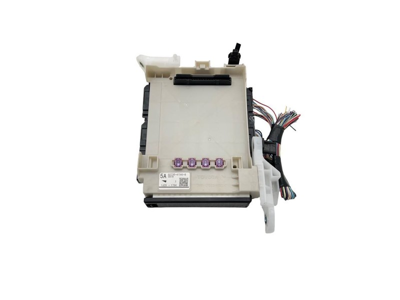 2017-2022 Toyota Prius Multiplex Fuse Relay Junction Block Module
