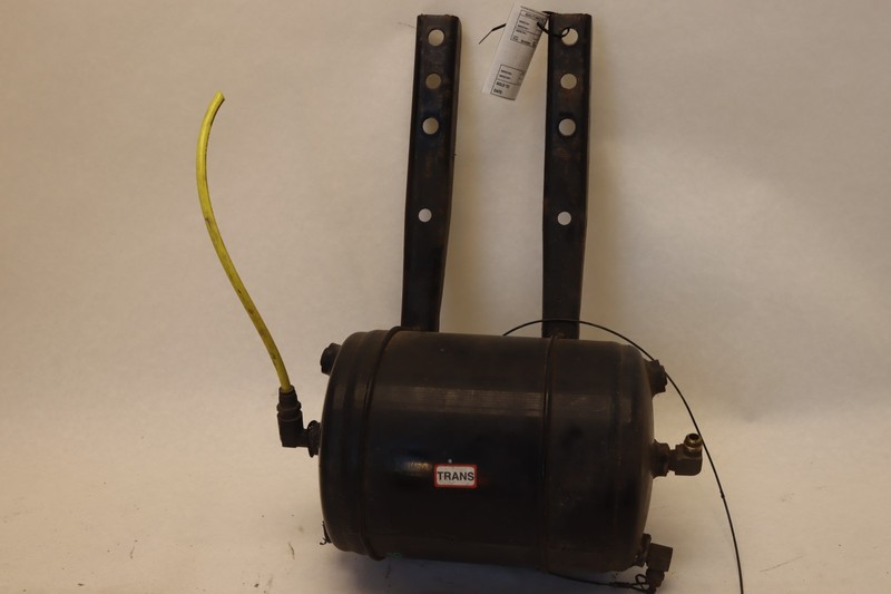 2018-2025 FREIGHTLINER CASCADIA 125 AIR TANK RESERVOIR W/ BRACKET OEM