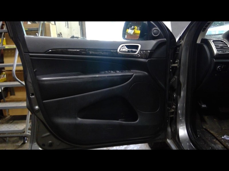 2011 GRAND CHEROKEE Driver Left Front Door Trim Panel 1621902