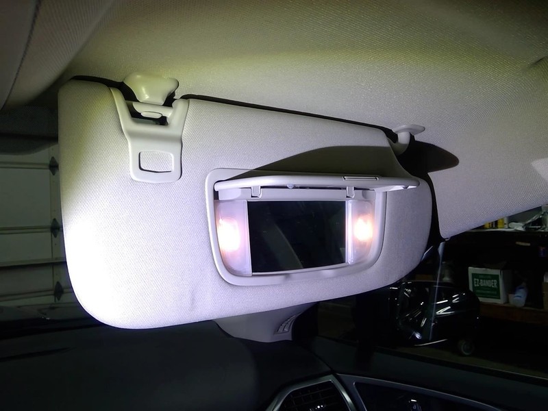 Passenger Sun Visor Illuminated Without Sunroof Fits 15-16 FUSION 1770207