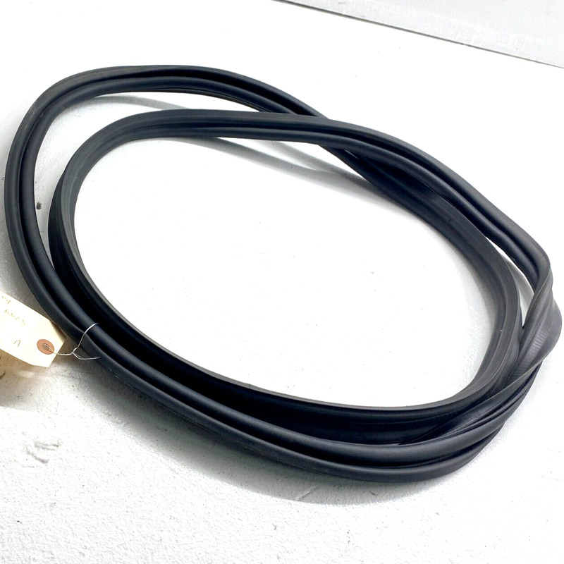 VOLKSWAGEN JETTA GLI 2019 - 2021 REAR TRUNK LID WEATHERSTRIP RUBBER SEAL OEM