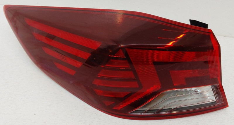2019-20 HYUNDAI ELANTRA LH TAIL LIGHT Assy OEM Part# 92401-F2510