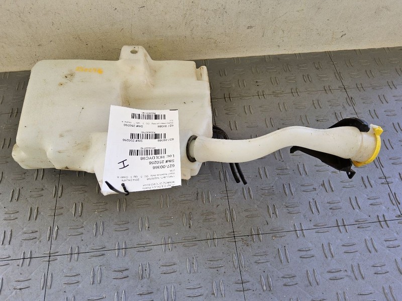 Wash Reservoir Fits 13-18 C-MAX 3430740