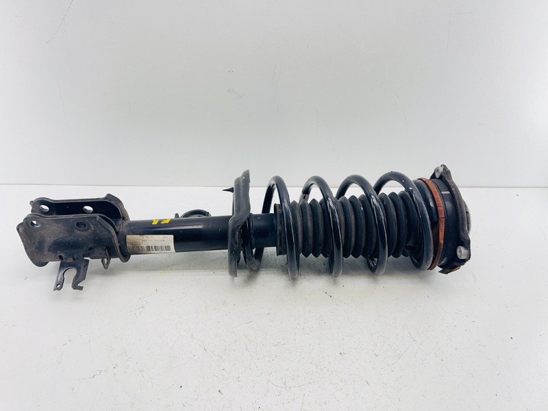 2016-2018 Jeep Renegade Front Right Passenger Side Shock Strut Absorber Oem