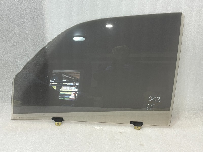 96-98 4RUNNER Driver Left Front Door Glass *TINTED*