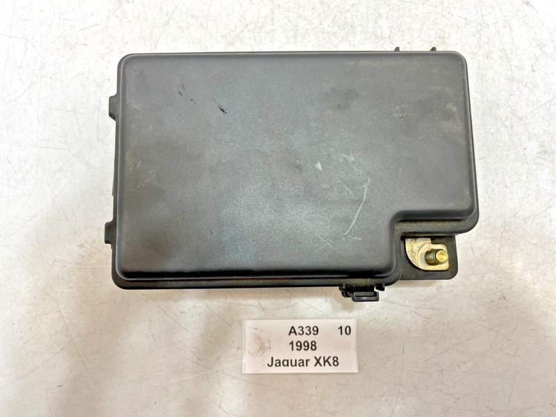 ✅ 1997-2003 OEM Jaguar XK8 XKR Engine Bay Relay Fuse Relay Box
