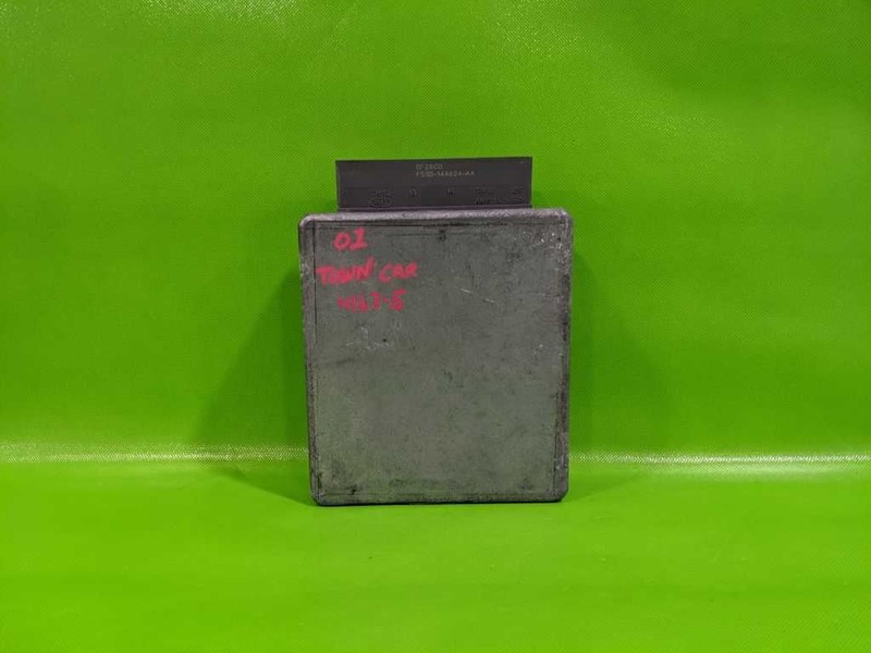 01 TOWN CAR ECM ENGINE CONTROL MODULE OEM 4167-5