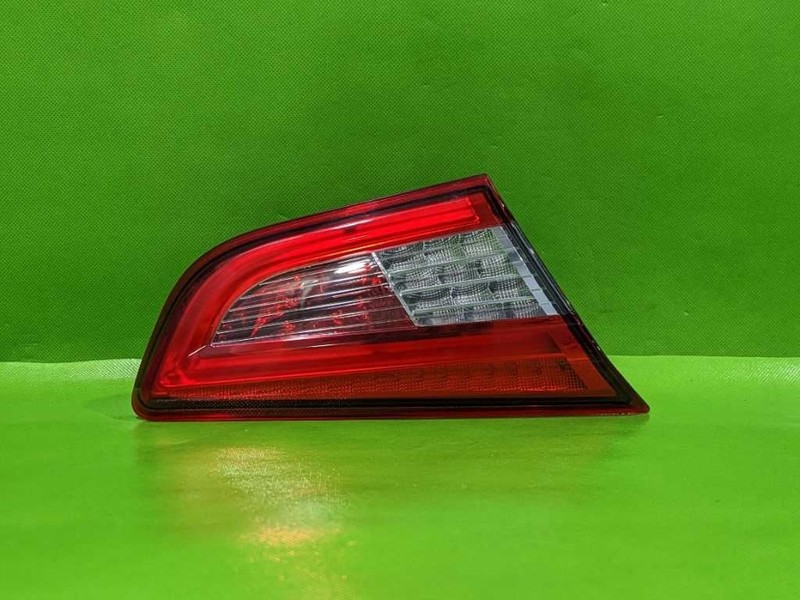 14-17 GHIBLI DRIVER LEFT LID TAILLIGHT LAMP OEM 4519-108