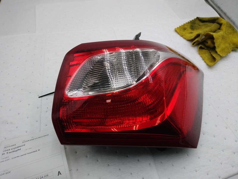 2018 Chevrolet Equinox Right Tail Light Assembly Red OEM 675609 87K Miles
