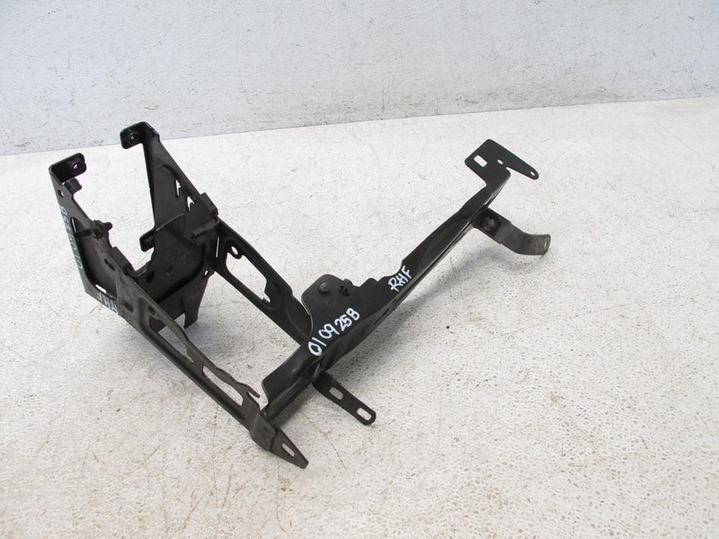 12-15 BMW F30 335i 320i SEDAN HEADLIGHT SUPPORT BRACKET RIGHT OEM 010925B