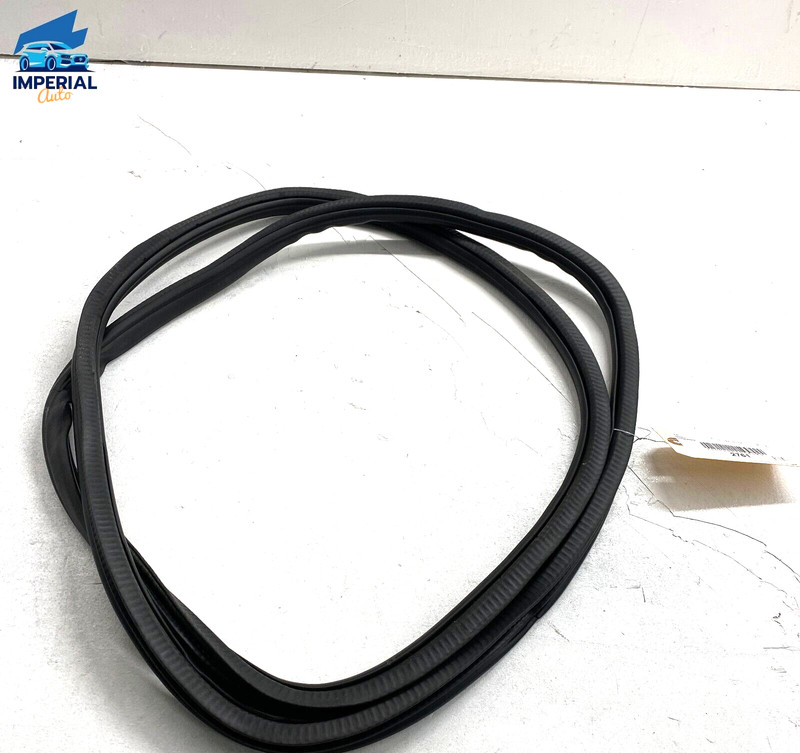 2011-2018 PORSCHE CAYENNE REAR RIGHT WEATHERSTRIP SEAL GASKET OEM 95853936703