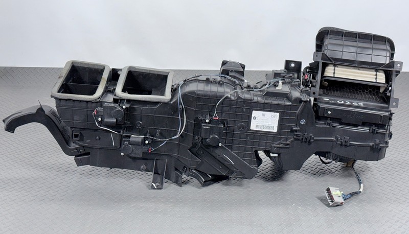 ✅ 13-24 RAM 1500-3500 Class. OEM A/C HVAC HEATER BLOWER MOTOR HOUSING BOX CORE