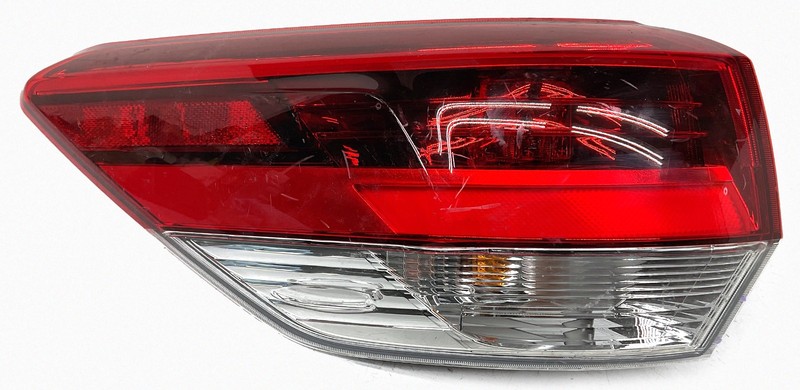 OEM Left Driver Side LED Tail Lamp For Toyota Highlander 81560-0E161