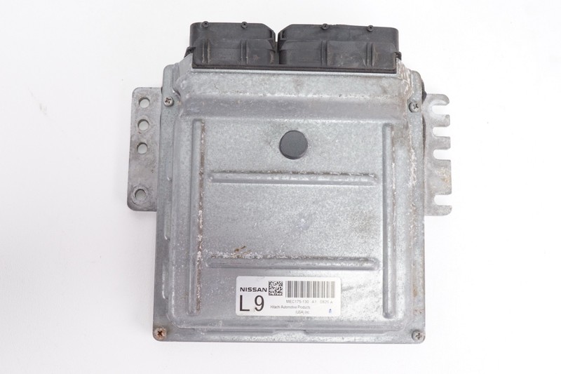 NISSAN TITAN ECM Engine Control Module Computer 5.6L OEM 2011